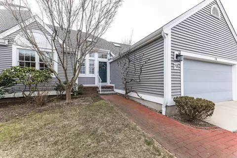 70 Hidden Bay Dr #70, Dartmouth, MA 02748