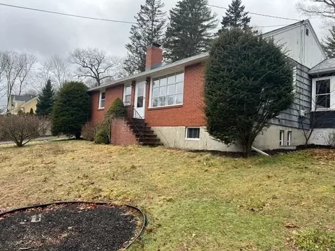 126 Colon St, Beverly, MA 01915 photo 2