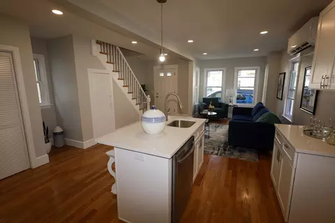 4 E Burnside Ave, Lowell, MA 01850 photo 5
