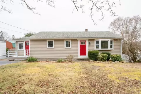 103 Pleasant St, Spencer, MA 01562