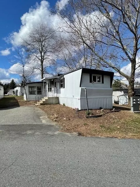 239 Ayer Rd #41, Littleton, MA 01460
