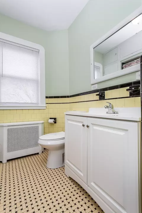 176 Garden St, Fall River, MA 02720 photo 28