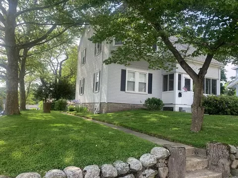 176 Garden St, Fall River, MA 02720 photo 5