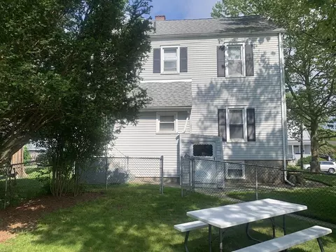 176 Garden St, Fall River, MA 02720 photo 9
