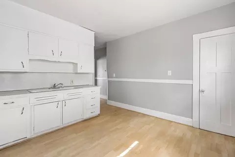 Entry Way - 98 Forest Park Ave, Springfield, MA 01108 photo 2 of 4