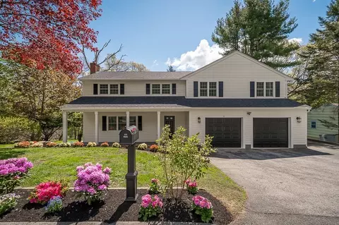 3 Juniper St, Ipswich, MA 01938