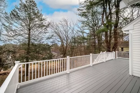Exterior - 3 Juniper St, Ipswich, MA 01938 photo 4 of 6