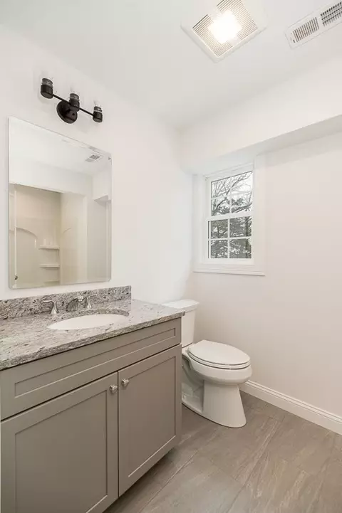 Bath - 3 Juniper St, Ipswich, MA 01938 photo 3 of 4