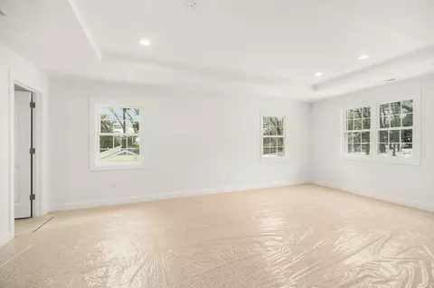 Bedroom - 3 Juniper St, Ipswich, MA 01938 photo 2 of 3