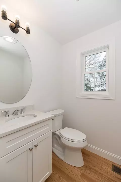 Bath - 3 Juniper St, Ipswich, MA 01938 photo 1 of 4