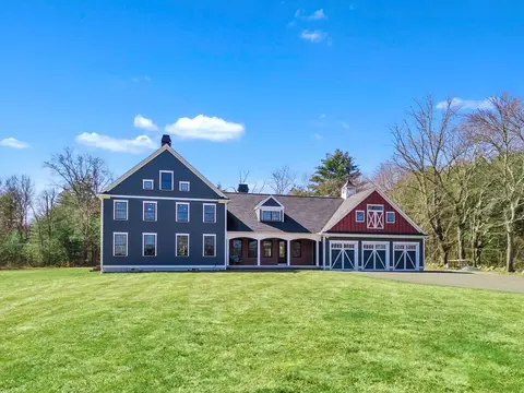 500 N Liberty St, Belchertown, MA 01007