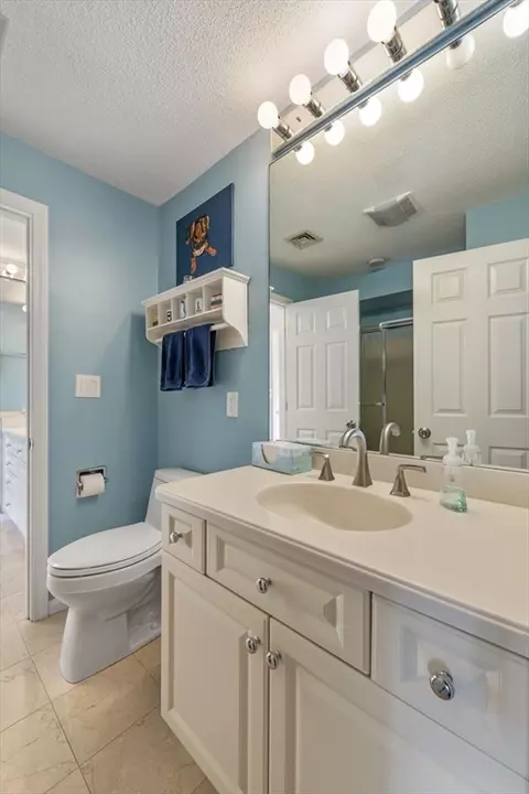 37 Constitution Ln #13, Danvers, MA 01923 photo 18