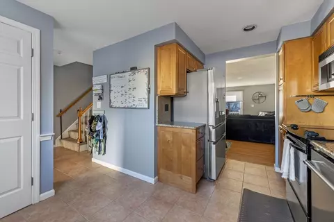 37 Constitution Ln #13, Danvers, MA 01923 photo 5