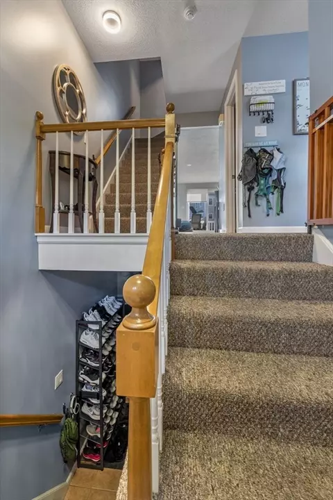 37 Constitution Ln #13, Danvers, MA 01923 photo 3