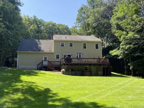 33 Glendale Rd, Sturbridge, MA 01518 photo 3