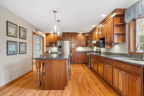 33 Glendale Rd, Sturbridge, MA 01518 photo 6