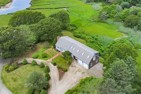 10 Linden Rd, Sandwich, MA 02563