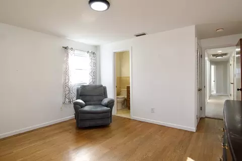 51 Emerson St, Springfield, MA 01118 photo 29