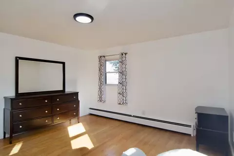 51 Emerson St, Springfield, MA 01118 photo 28