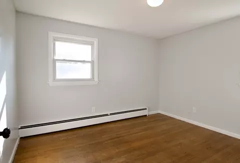 51 Emerson St, Springfield, MA 01118 photo 32