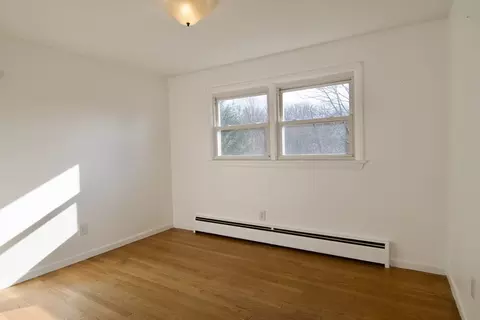 51 Emerson St, Springfield, MA 01118 photo 37