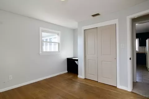 51 Emerson St, Springfield, MA 01118 photo 33