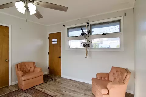 51 Emerson St, Springfield, MA 01118 photo 8