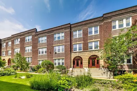 44 Saint Paul St #1, Brookline, MA 02445