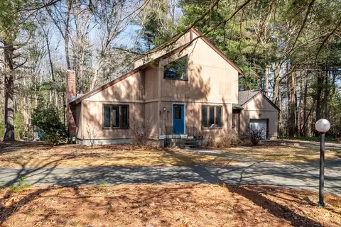 35 Twilight Dr, Foxboro, MA 02035