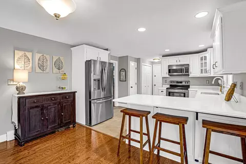 149 Pleasant St, Upton, MA 01568 photo 6