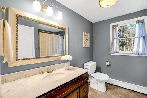 149 Pleasant St, Upton, MA 01568 photo 35