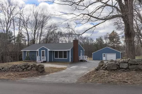 68 Heald St, Pepperell, MA 01463
