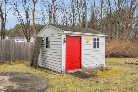 230 E River St, Orange, MA 01364 photo 22