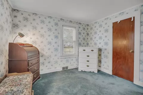 230 E River St, Orange, MA 01364 photo 28