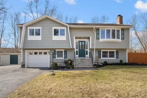 280 Rogers St, Tewksbury, MA 01876