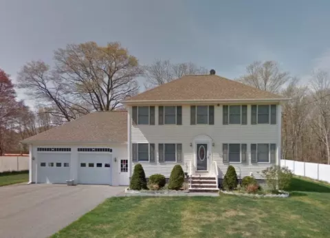 5 Lynn St, Taunton, MA 02780