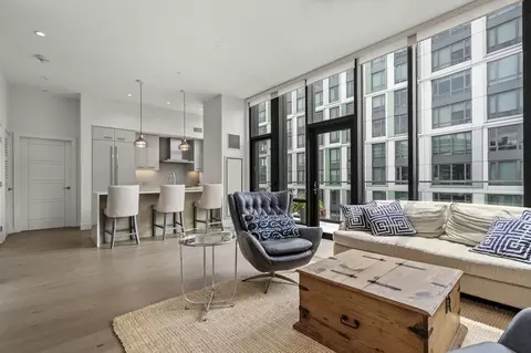 40 Traveler St #PH806, Boston, MA 02118