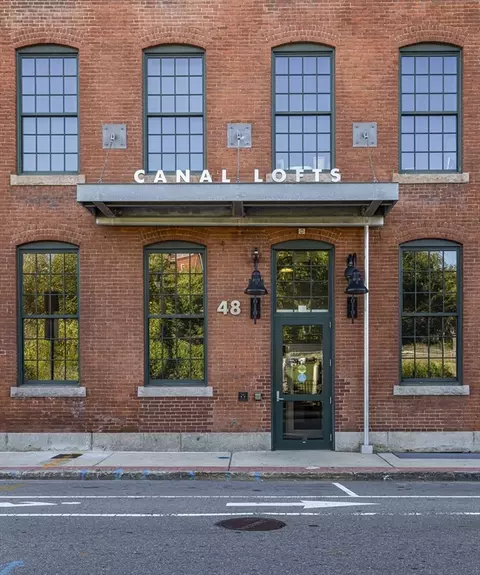 48 Water St #307, Worcester, MA 01604
