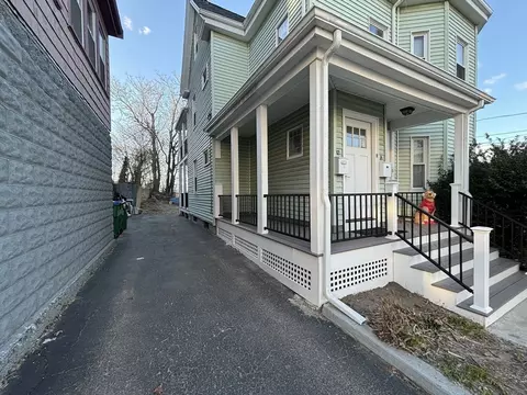 12-14 Bennett St, Medford, MA 02155