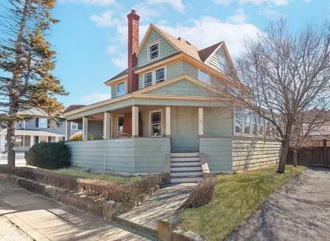 142 Kenberma St, Hull, MA 02045