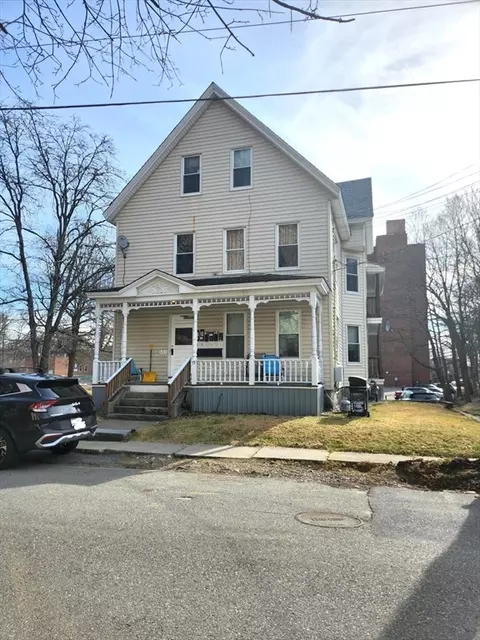 77 Church St, Leominster, MA 01453