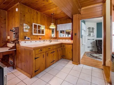Kitchen - 85 Prudential Rd, Worcester, MA 01606 photo 3 of 5