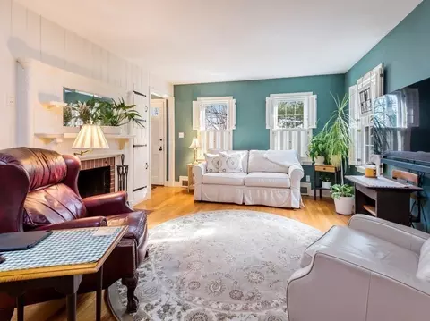Living - 85 Prudential Rd, Worcester, MA 01606 photo 1 of 2