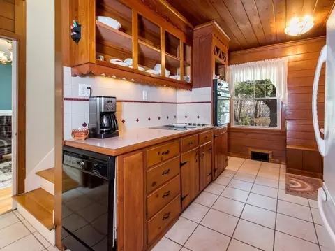 Kitchen - 85 Prudential Rd, Worcester, MA 01606 photo 1 of 5