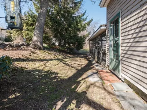 Exterior - 85 Prudential Rd, Worcester, MA 01606 photo 10 of 12