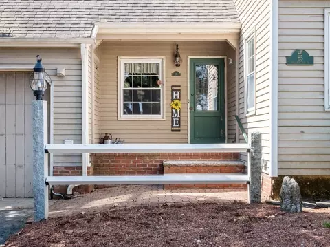 Exterior - 85 Prudential Rd, Worcester, MA 01606 photo 5 of 12