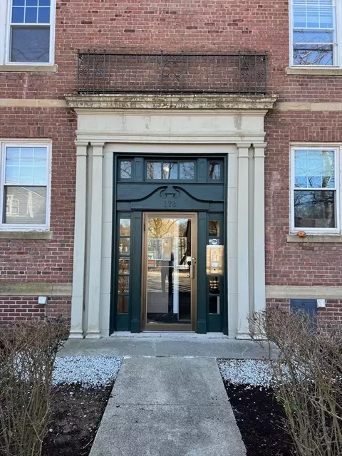 175 Kent St #4, Brookline, MA 02446 photo 22