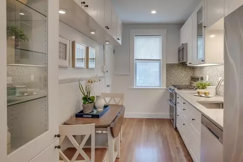 175 Kent St #4, Brookline, MA 02446 photo 4