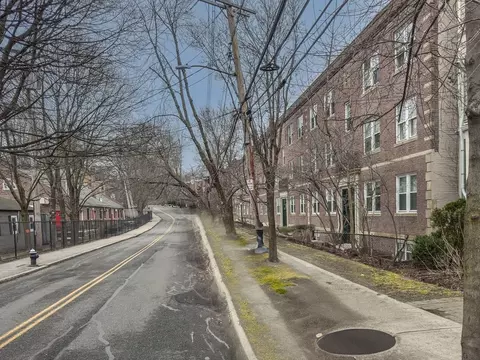 175 Kent St #4, Brookline, MA 02446 photo 21