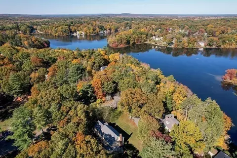 8 Knollwood Ln, Wayland, MA 01778